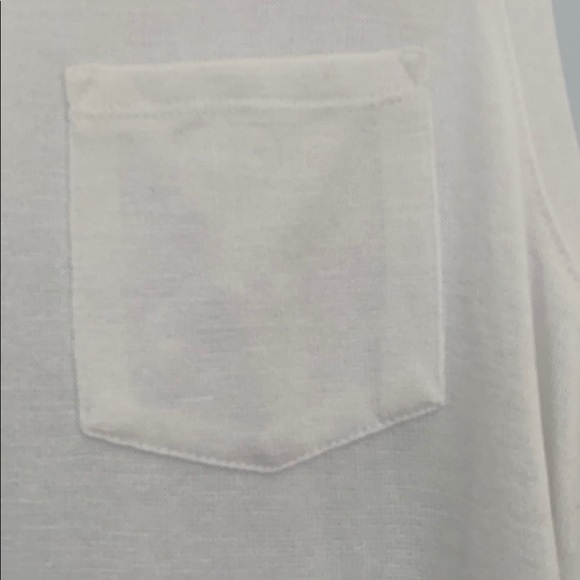 White top - Picture 3 of 3